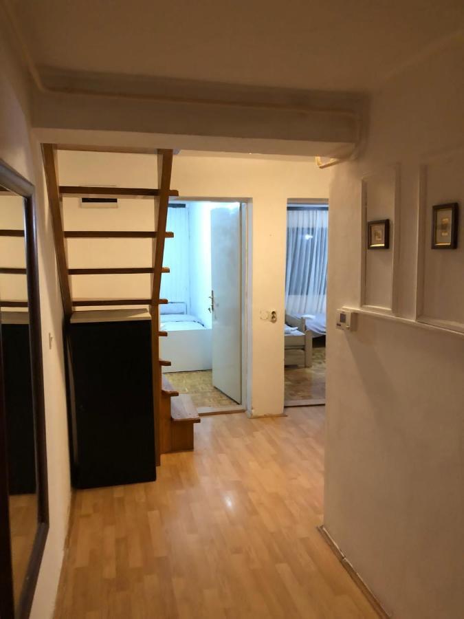 사라예보 Old House Old Town 호스텔 외부 사진